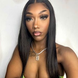 Meet your Posher, Bria